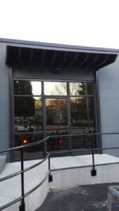 Suspended awnings that rely on hanger rods, support arms, or other overhead support are popular among brick-and-mortar business owners. Our Custom Canvas Works professionals can design custom aluminum suspended canopies that meet your individualized needs.